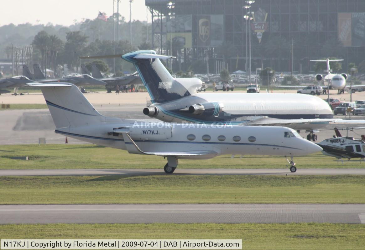 N17KJ, 1977 Grumman G-1159 C/N 200, Gulfstream II