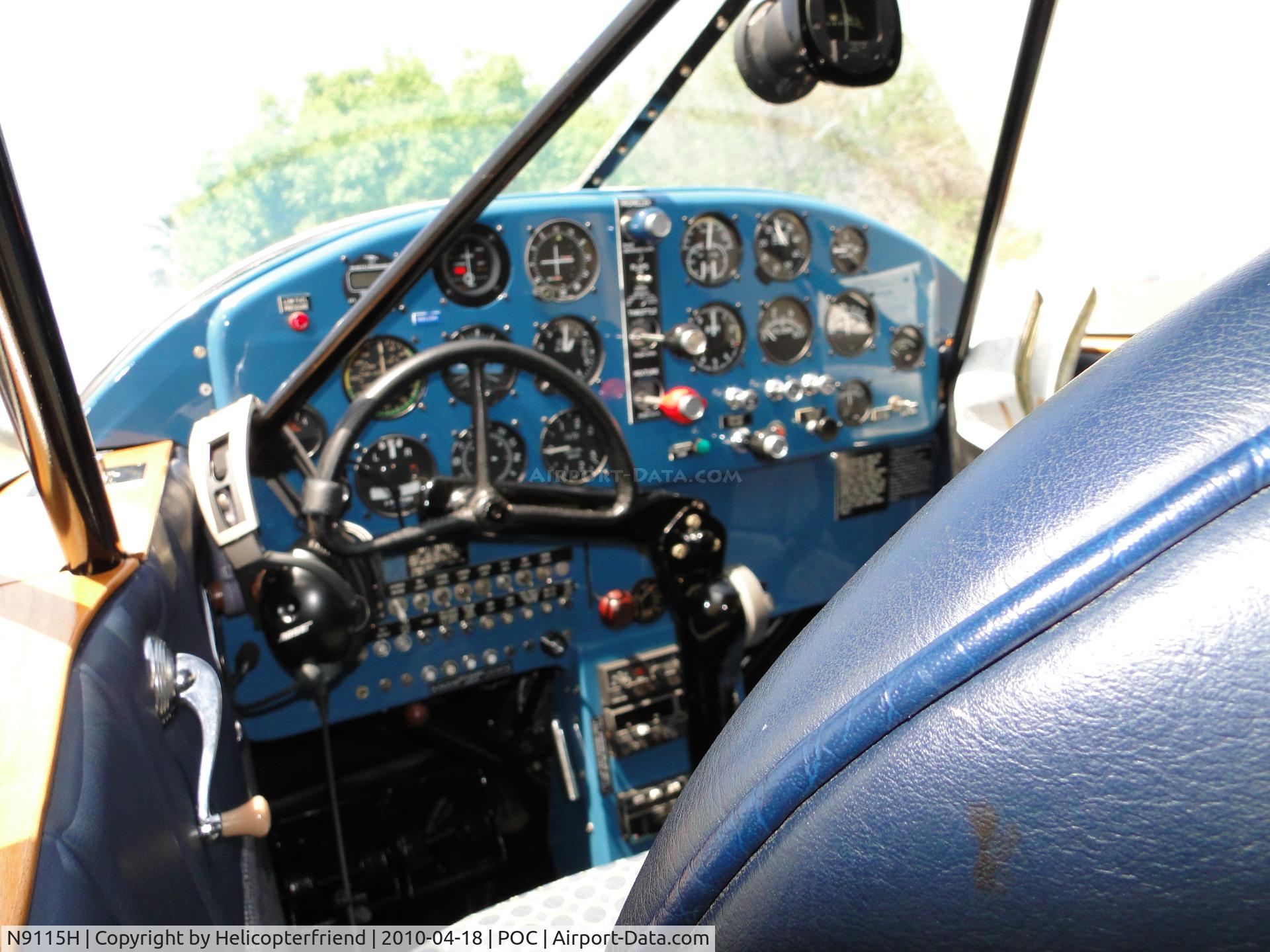 N9115H, 1941 Beech D17S Staggerwing C/N 1014, Cockpit area of Stagger Wing
