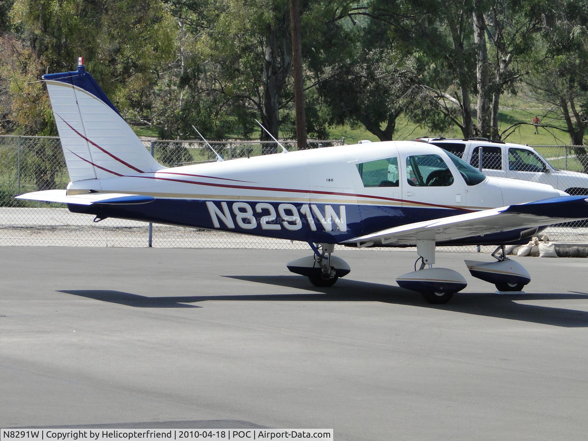 N8291W, 1965 Piper PA-28-180 C/N 28-2454, Parked at Brackett