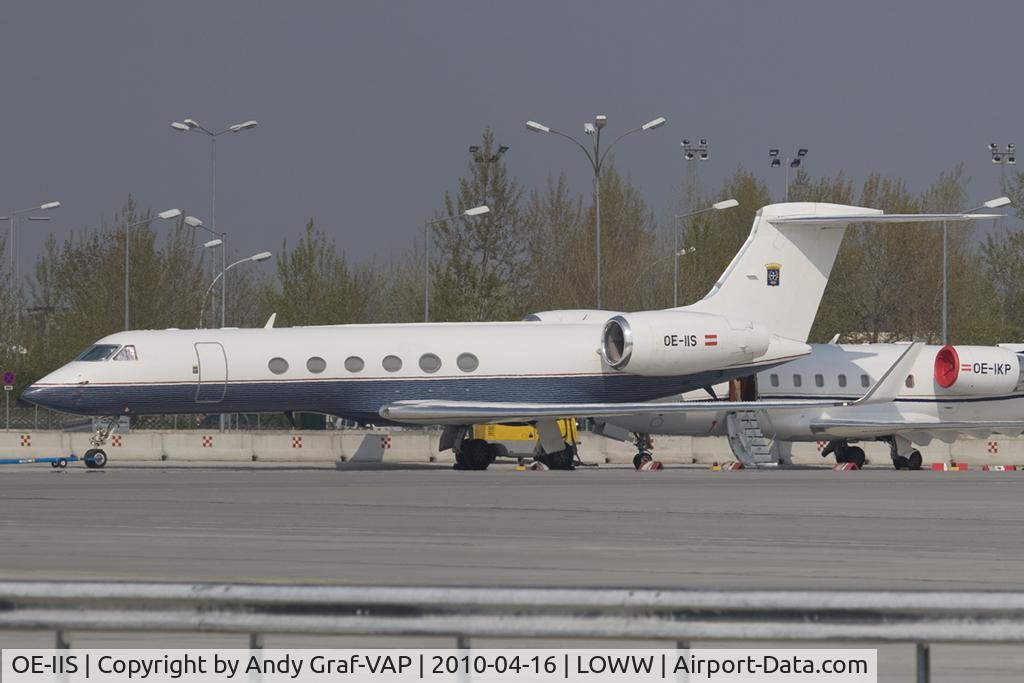 OE-IIS, 1999 Gulfstream Aerospace GV C/N 572, Gulfstream 5