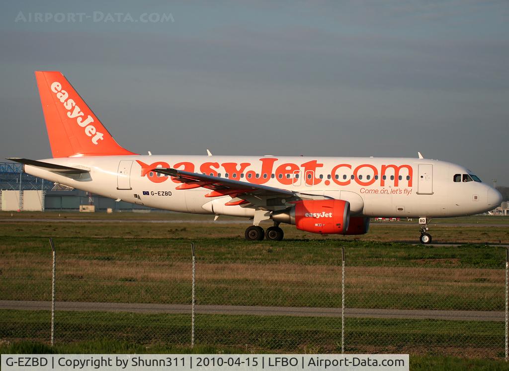 G-EZBD, 2006 Airbus A319-111 C/N 2873, Taxiing holding point rwy 14R for departure...