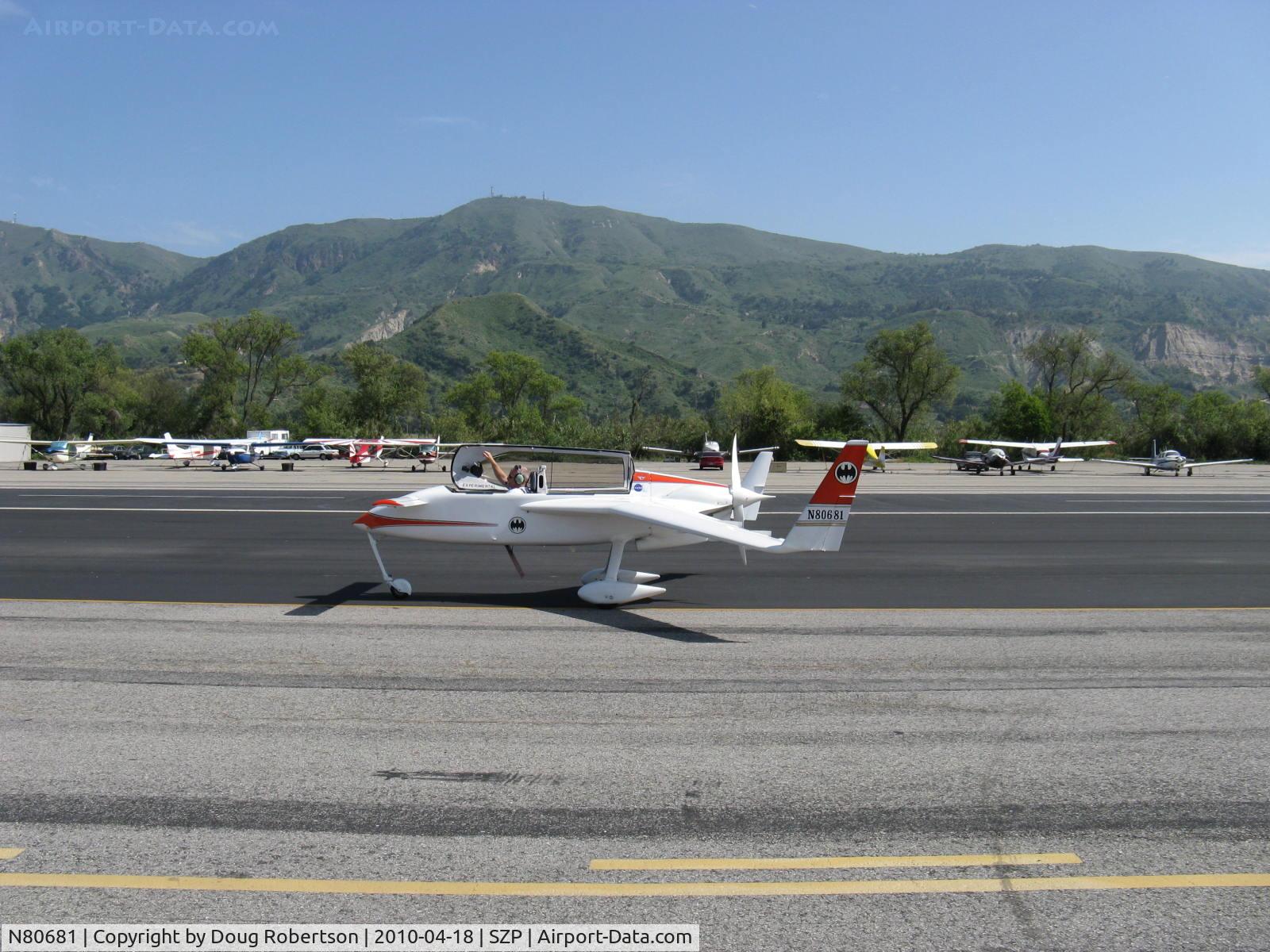 N80681, 1980 Rutan VariEze C/N 1424, 1980 Moore RUTAN VARI EZE, Continental C85 85 Hp, scimitar prop and special spinner, taxi to Rwy 22