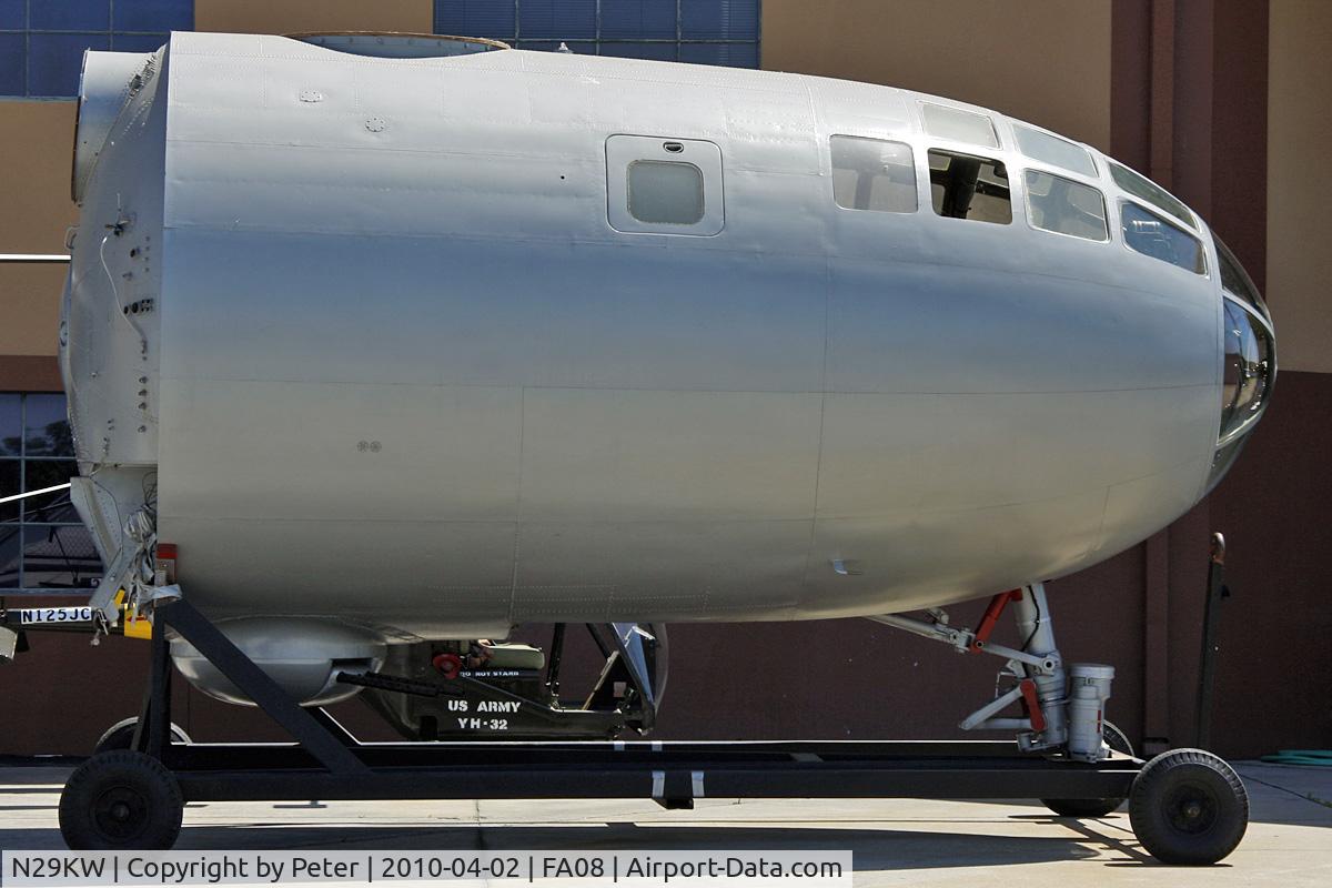N29KW, 1945 Boeing B-29A Superfortress C/N 13681 (45-21787), Cocpit section