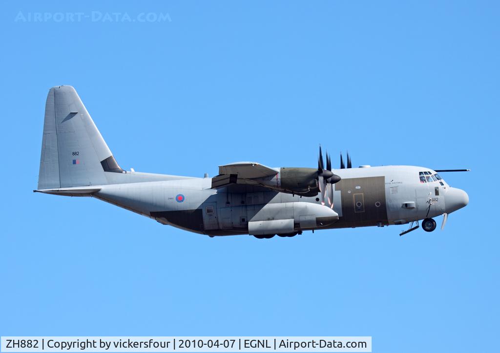 ZH882, 1999 Lockheed Martin C-130J Hercules C.5 C/N 382-5480, Royal Air Force. Operated by the LTW. Carrying out a 'fly through' along RW17.