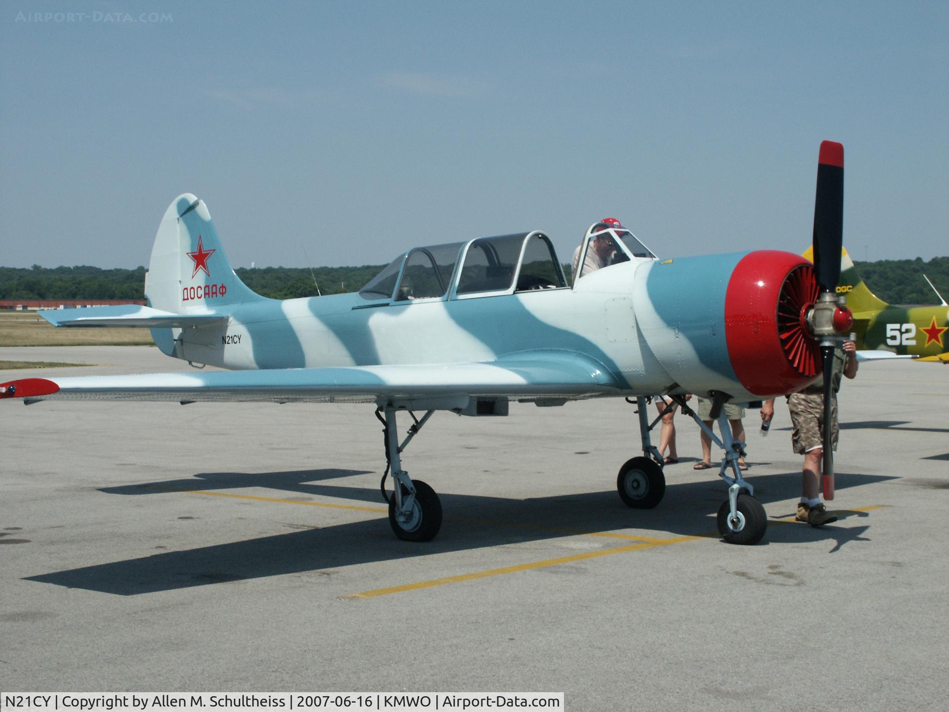 N21CY, 1982 Yakovlev Yak-52 C/N 822010, YAK