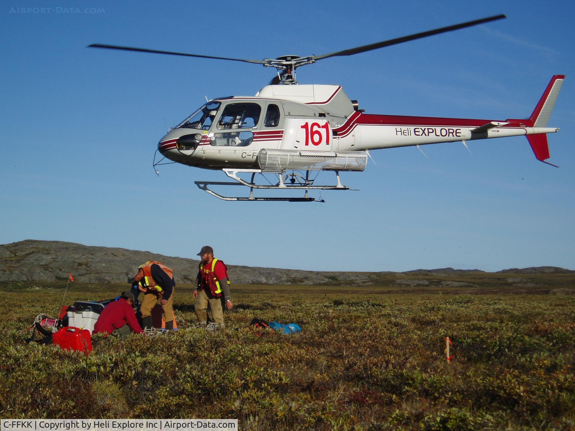 C-FFKK, 1980 Aerospatiale AS-350BA Ecureuil C/N 1242, Geophysic crew drop off in Nunavut via Heli Explore helicopter