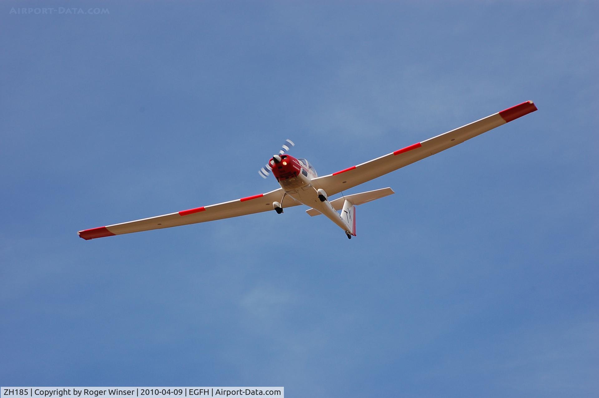 ZH185, Grob G-109B Vigilant T1 C/N 6533, Finals to Runway 22. TX of 636 VGS