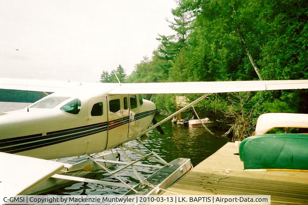 C-GMSI, 1982 Cessna TU206G Turbo Stationair C/N U20606656, C-GMSI sitting at a canoe dock on Lake Baptist, Ontario