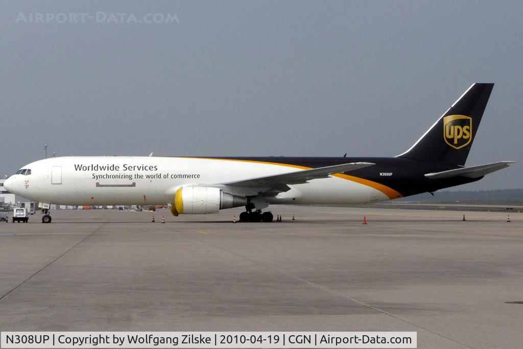N308UP, 1996 Boeing 767-34AF C/N 27761, visitor