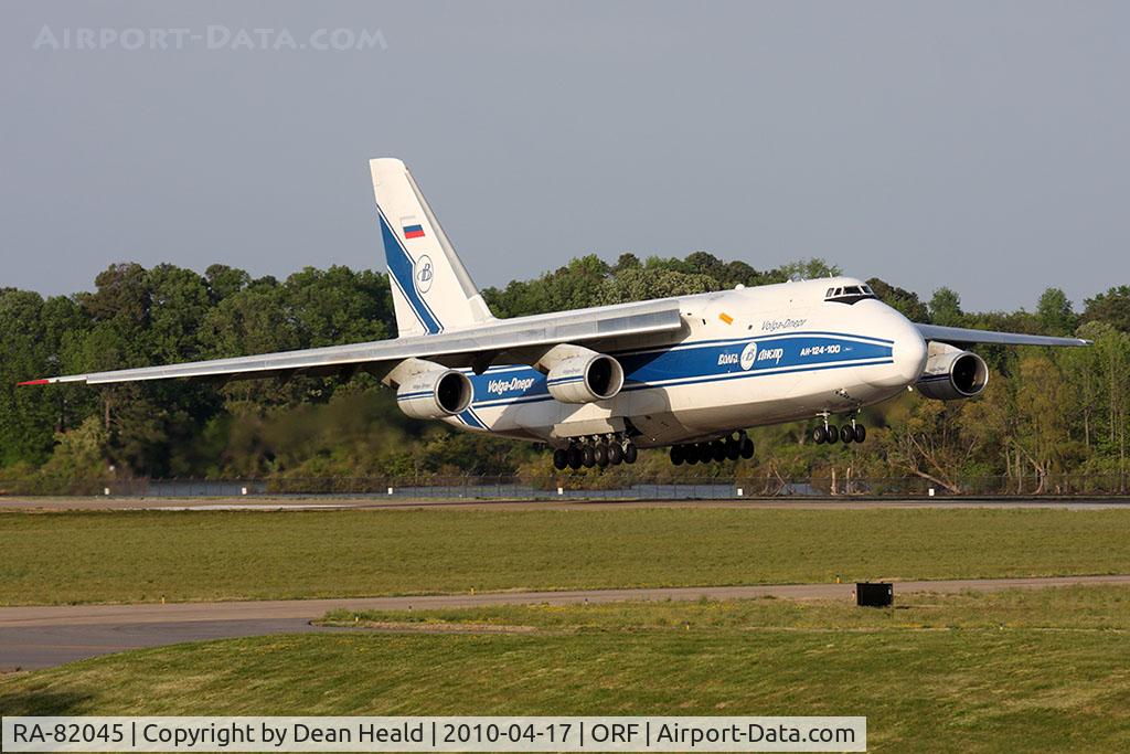 RA-82045, 1991 Antonov An-124-100 Ruslan C/N 9773052255113, Volga Dnepr Airlines An-124-100 Ruslan RA-82045 (FLT VDA4669) arriving to RWY 23 from Huntsville Int'l (KHSV). Originated from Miramar MCAS (KNKX) as VDA4668 to KHSV. The An-124-100 does a lot of contract work for the US Military.