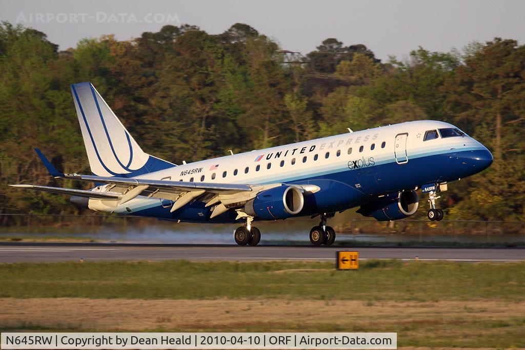 N645RW, 2005 Embraer 170SE (ERJ-170-100SE) C/N 17000064, United Express (Shuttle America) N645RW (FLT TCF7533) from Washington Dulles Int'l (KIAD) landing RWY 23 late in the day.