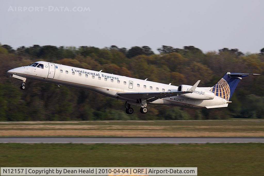 N12157, 2004 Embraer ERJ-145XR (EMB-145XR) C/N 145787, Continental Express (ExpressJet Airlines) N12157 departing RWY 5 enroute to Newark Liberty Int'l (KEWR) as 