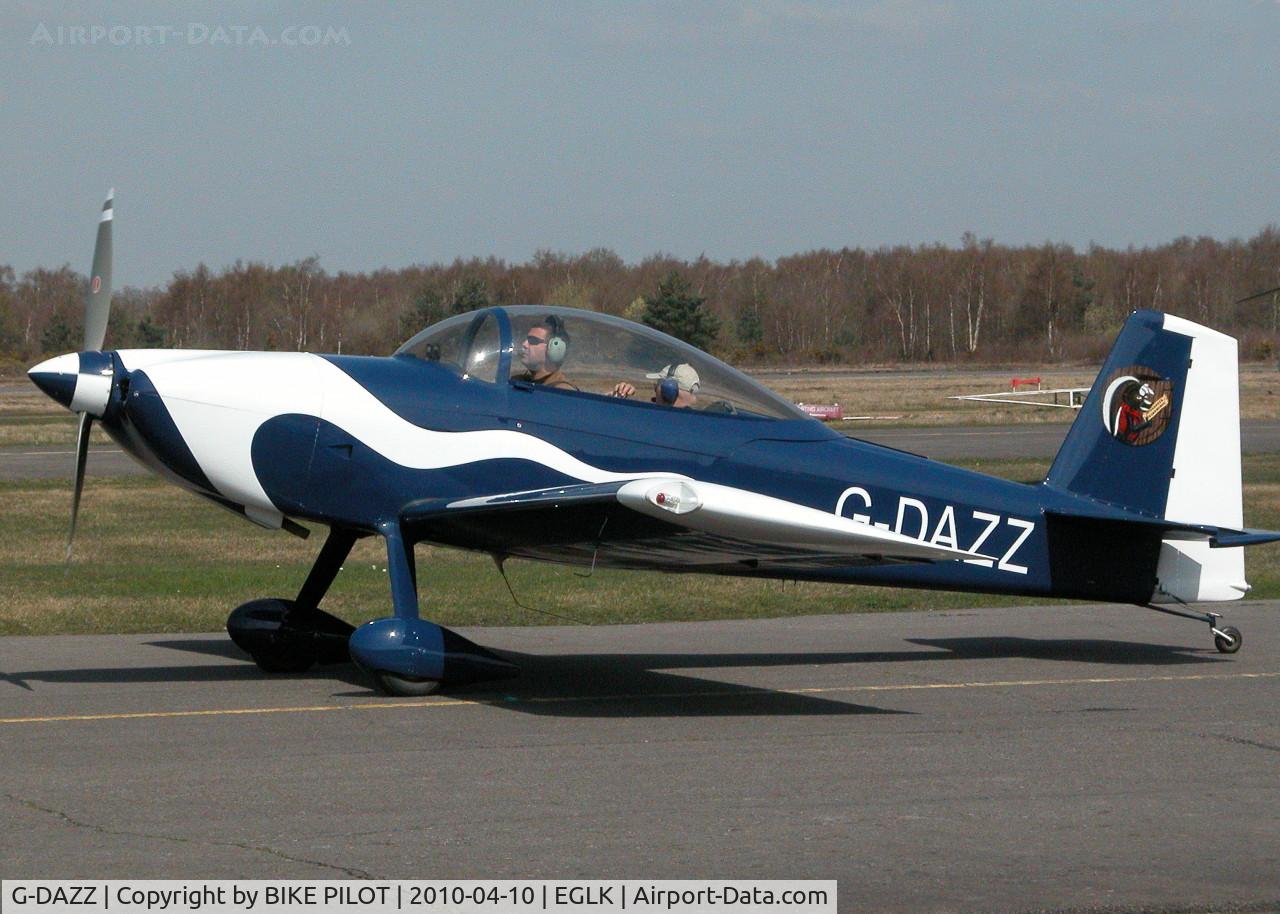 G-DAZZ, 2006 Vans RV-8 C/N PFA 303-14245, VISITING RV-8 TAXYING PAST THE CAFE