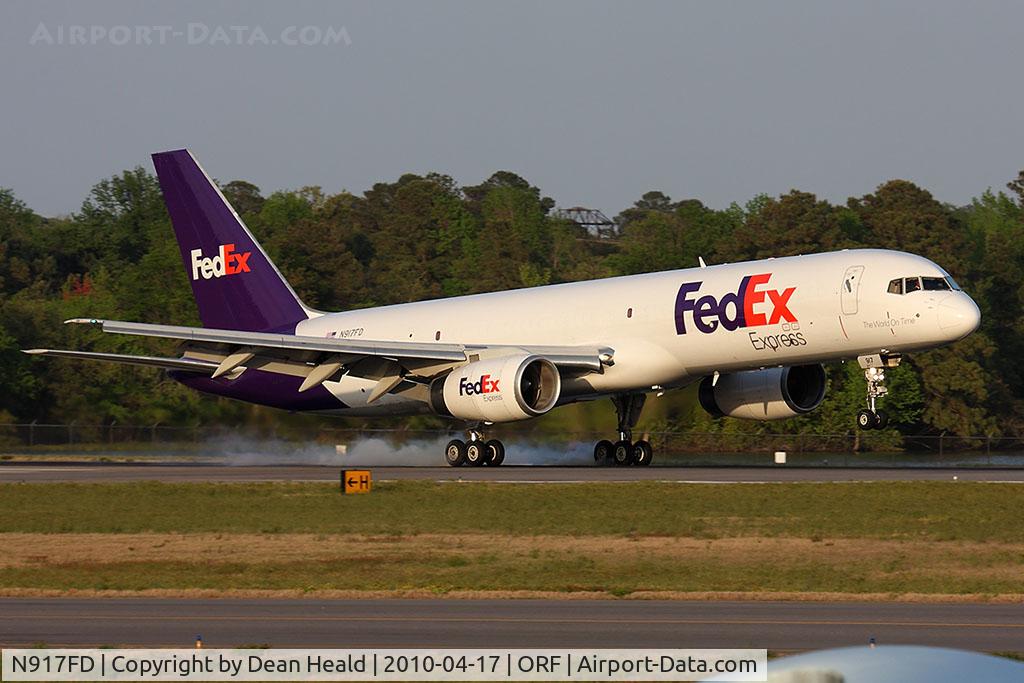 N917FD, 1989 Boeing 757-23A C/N 24291, FedEx N917FD (FLT FDX307) arriving to RWY 23 from Memphis Int'l (KMEM).