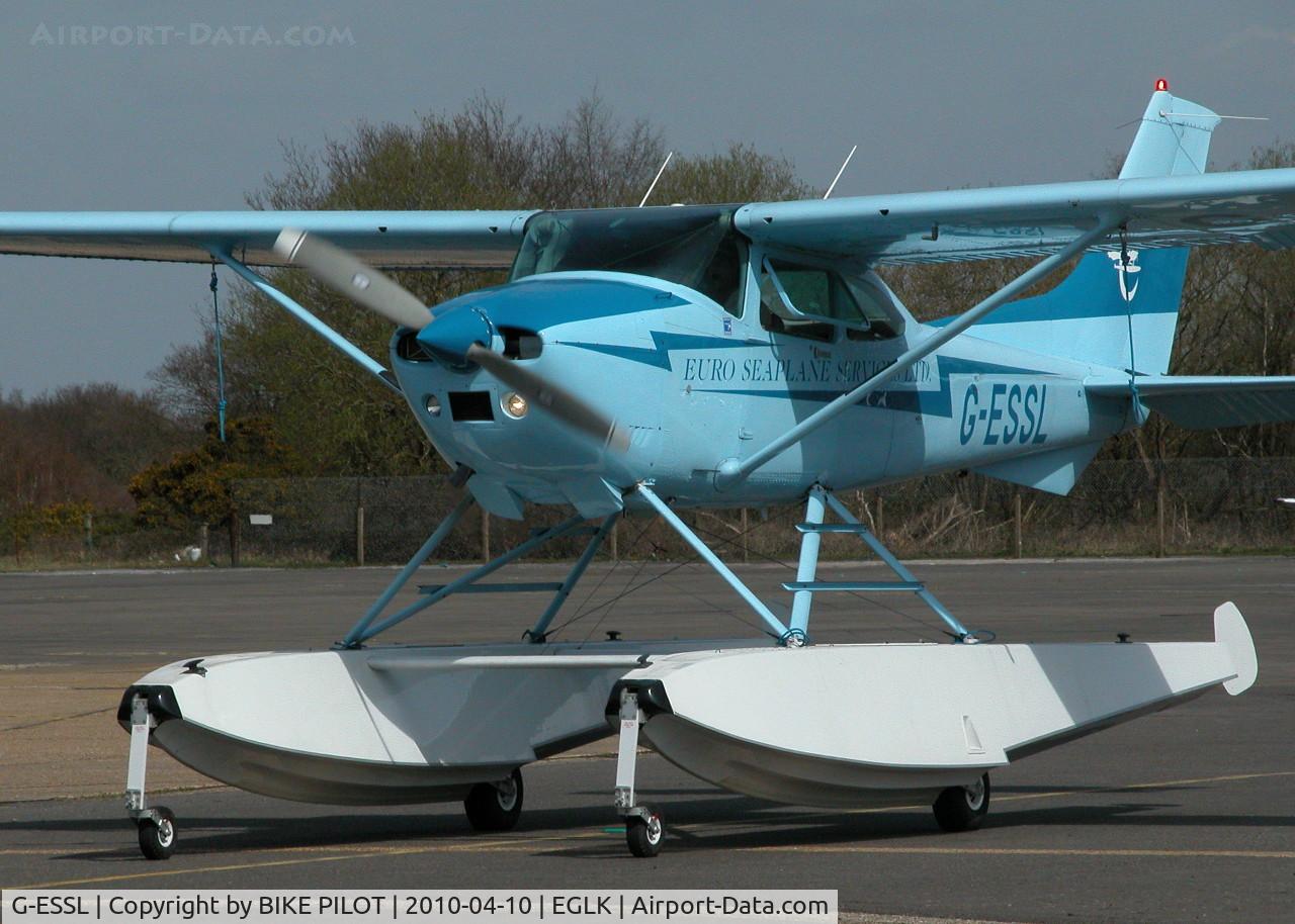 G-ESSL, 1981 Cessna 182R Skylane C/N 182-67947, SIERRA LIMA LEAVING THE PUMPS