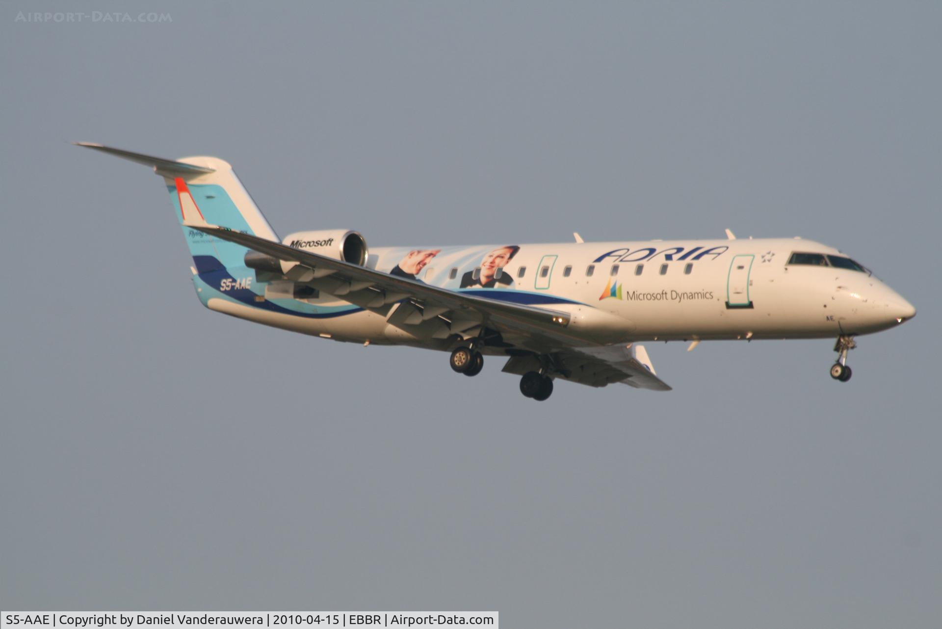 S5-AAE, 1998 Canadair CRJ-200LR (CL-600-2B19) C/N 7170, Arrival of flight JP376 to RWY 02