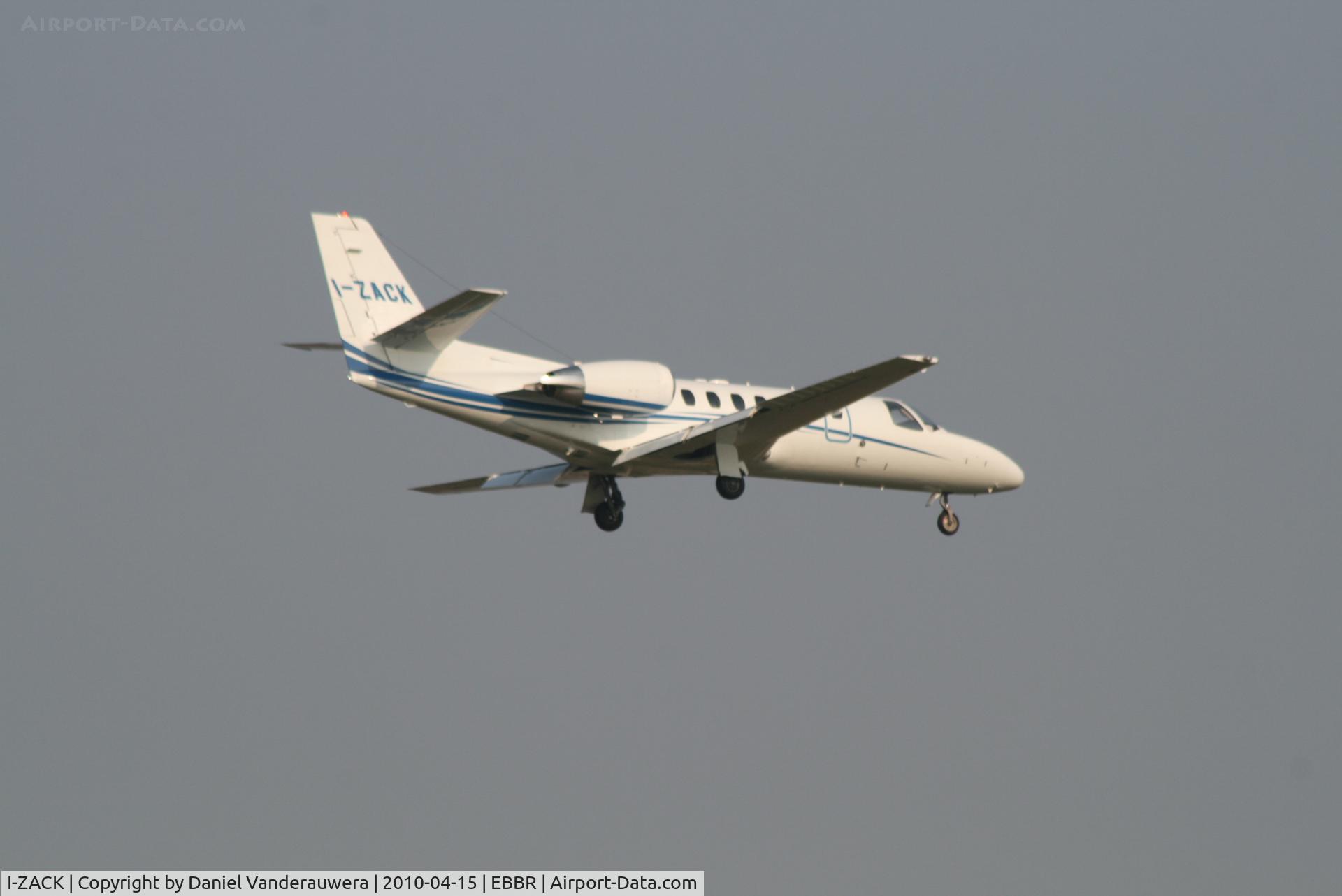 I-ZACK, 2007 Cessna 560 Citation Encore+ C/N 560-0767, Descending to RWY 02