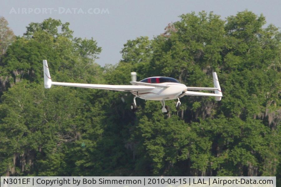 N301EF, 2002 Velocity Velocity XL RG C/N 3RX105, Arriving at Lakeland, FL during Sun N Fun 2010.