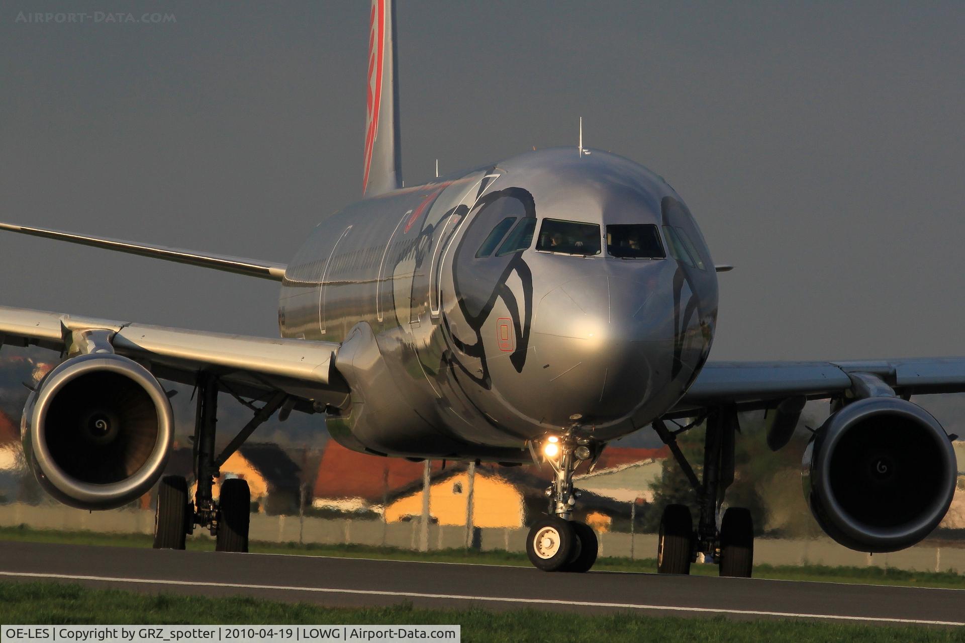 OE-LES, 2008 Airbus A321-211 C/N 3504, Niki A321