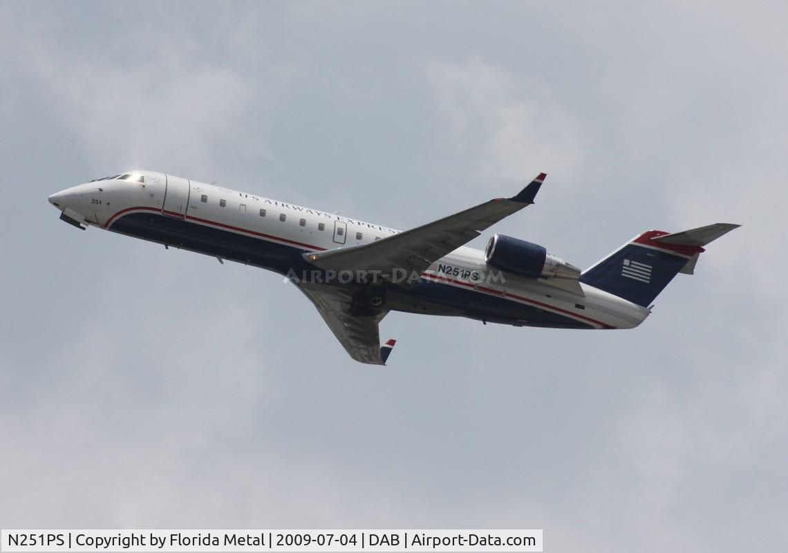 N251PS, 2004 Bombardier CRJ-200ER (CL-600-2B19) C/N 7931, PSA CRJ-200
