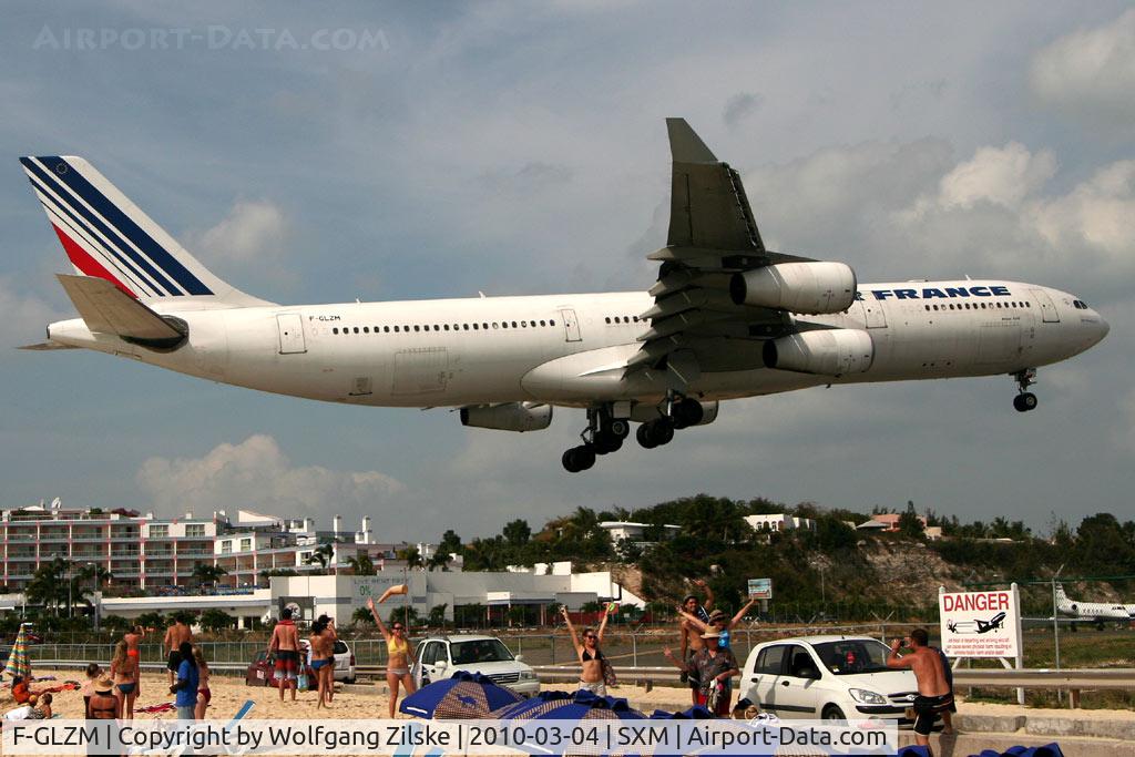 F-GLZM, 1998 Airbus A340-313X C/N 237, visitor
