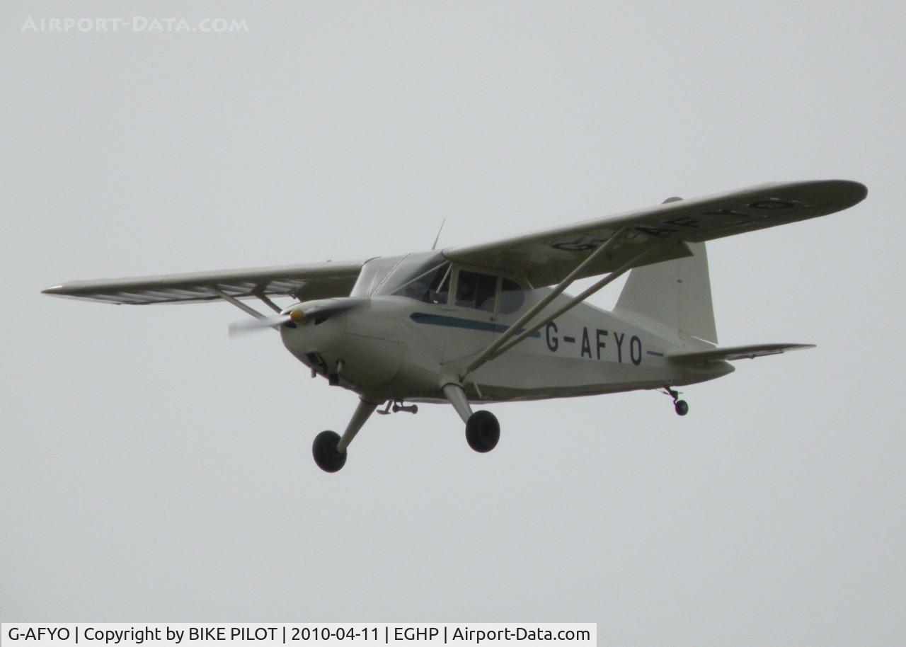 G-AFYO, 1939 Stinson HW-75 C/N 7039, FINALS RWY 03. JODEL FLY-IN 2010-04-11