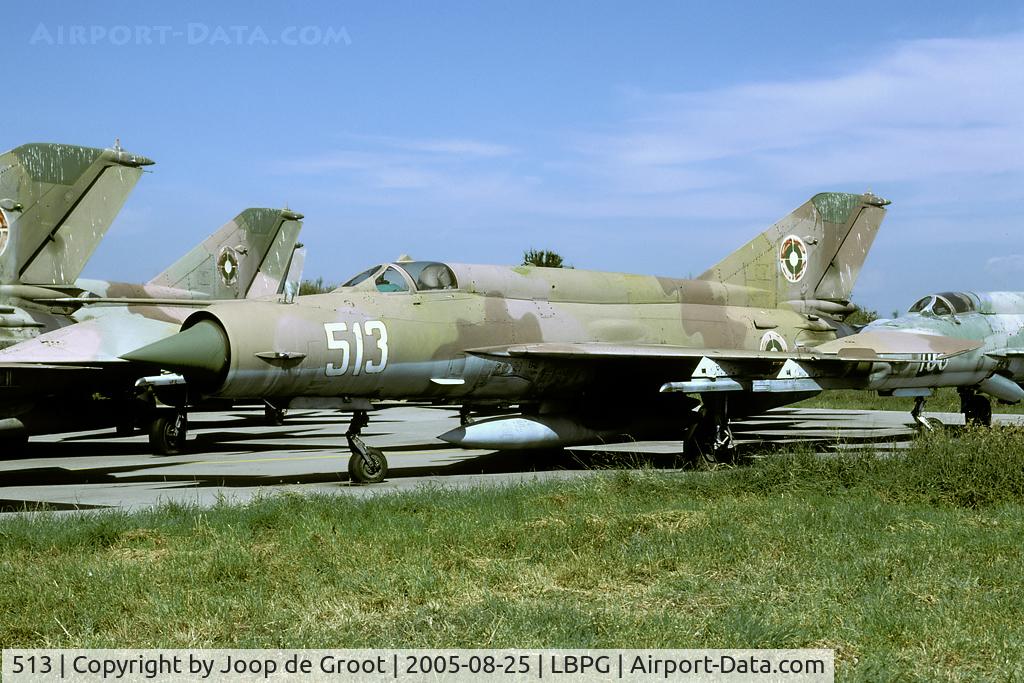 513, Mikoyan-Gurevich MiG-21bis C/N 75003013, Former Soviet MiG-21 deliveredto the Bulgarian AF in the early nineties and withdrawn in 2000. Since than in open store.