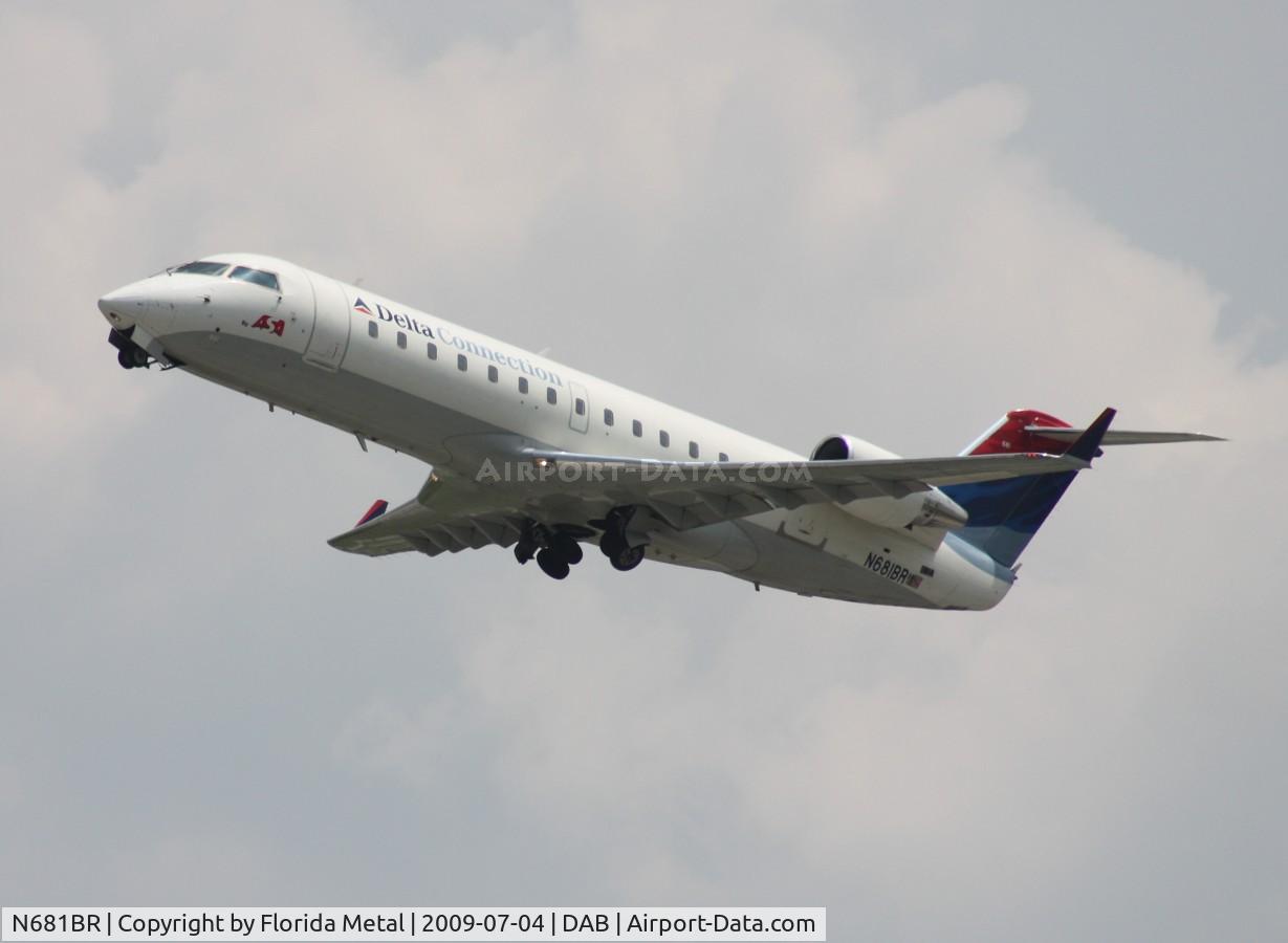 N681BR, 2002 Bombardier CRJ-200ER (CL-600-2B19) C/N 7680, ASA CRJ200
