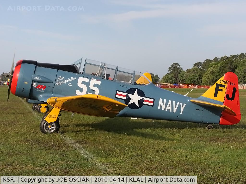 N5FJ, North American AT-6 C/N 88-14705, at Lakeland