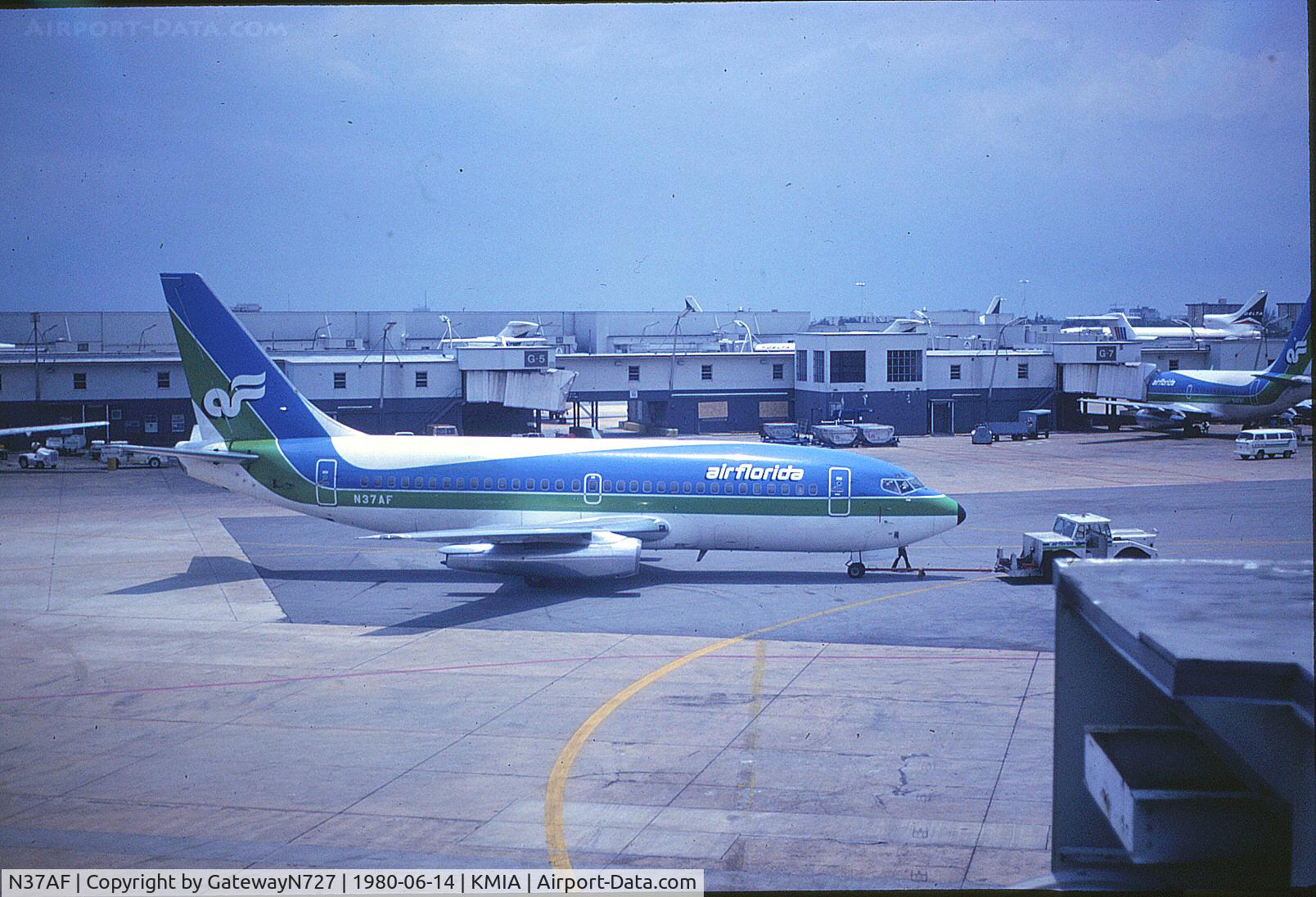 N37AF, Boeing 737-2Q9 C/N 21720, After Pushback.