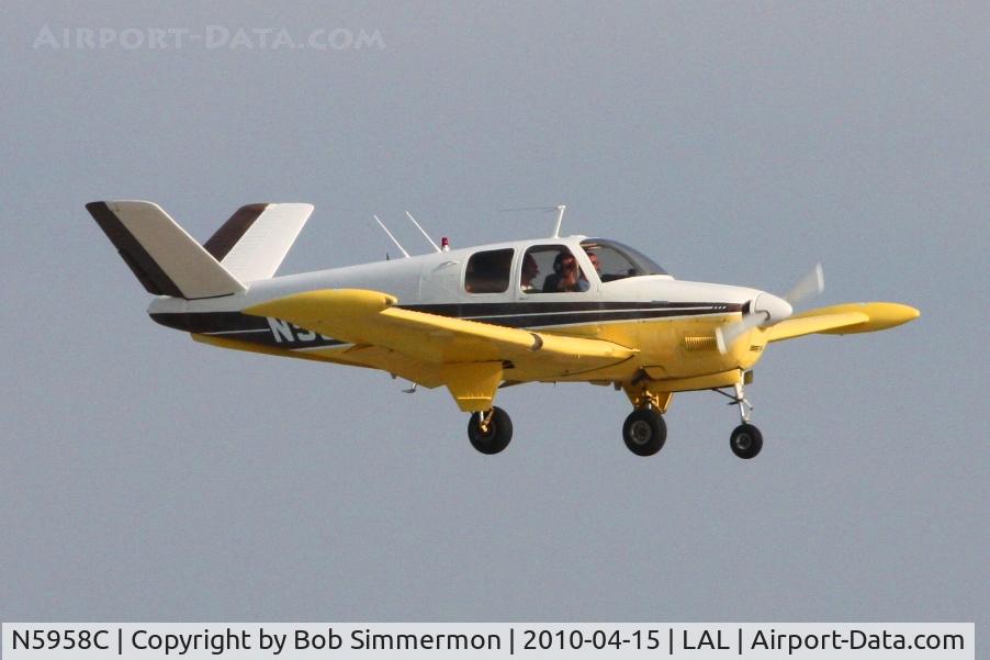N5958C, 1952 Beech C35 Bonanza C/N D-3319, Arriving at Lakeland, FL during Sun N Fun 2010.