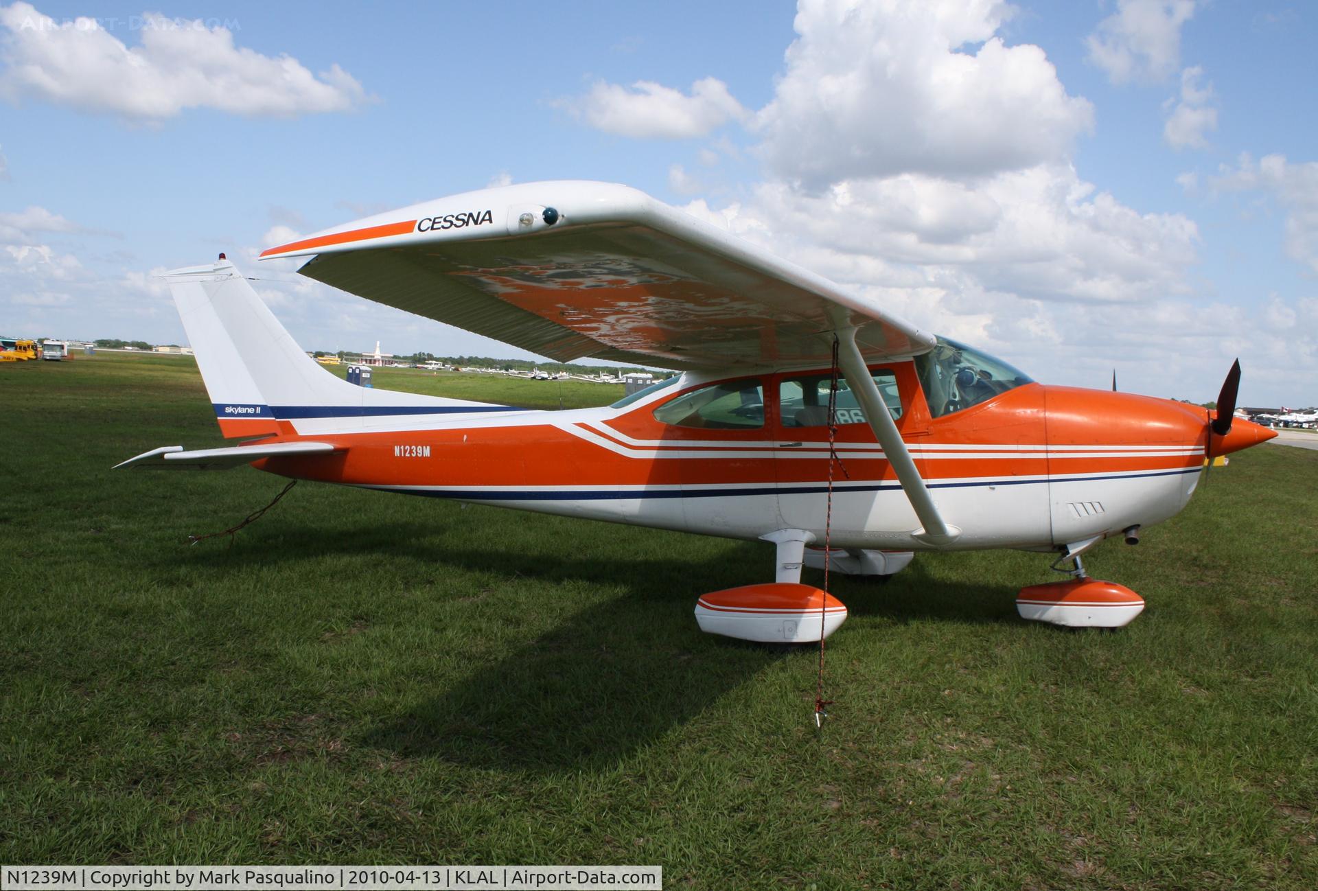 N1239M, 1975 Cessna 182P Skylane C/N 18264254, Cessna 182P