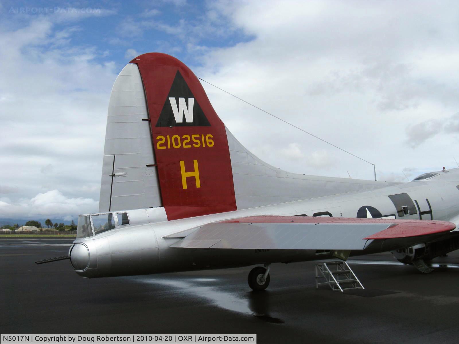 N5017N, 1944 Lockheed/Vega (Boeing) B-17G-105-VE Flying Fortress C/N 8649, 1944 Boeing B-17G Flying Fortress 'Aluminum Overcast',  tail guns for tail gunner