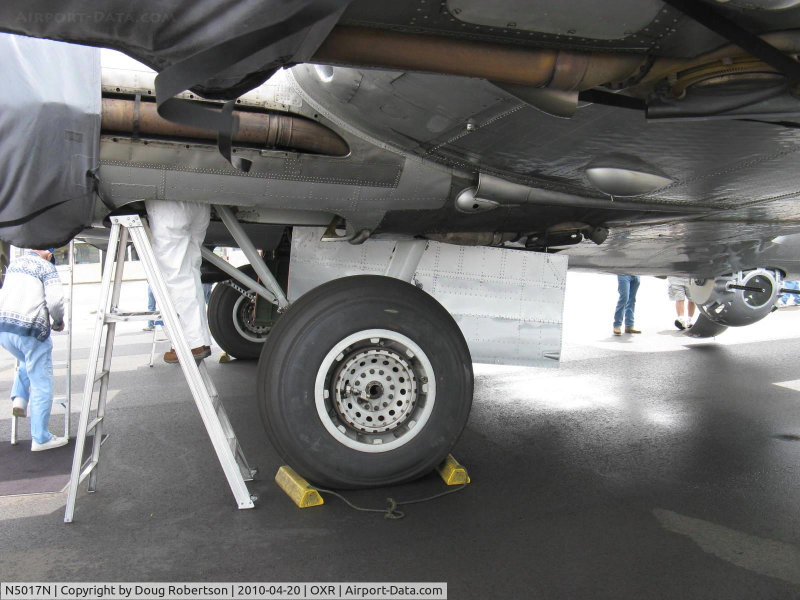 N5017N, 1944 Lockheed/Vega (Boeing) B-17G-105-VE Flying Fortress C/N 8649, 1944 Boeing B-17G Flying Fortress 'Aluminum Overcast', main landing gear