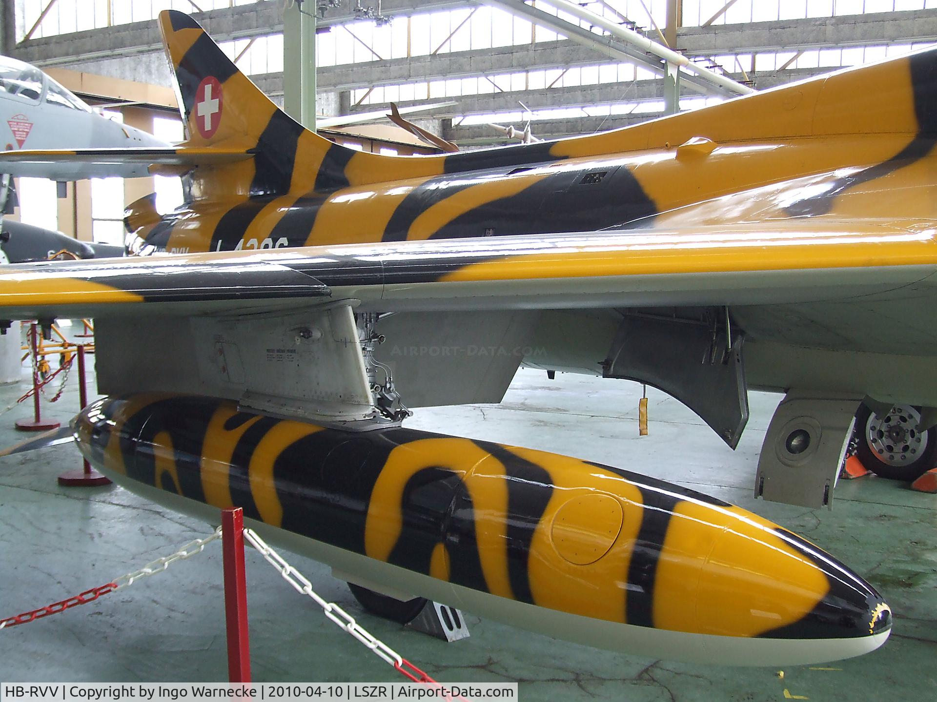 HB-RVV, 1968 Hawker Hunter T.68 C/N 41H-670841, Hawker Hunter T68 at the Fliegermuseum Altenrhein