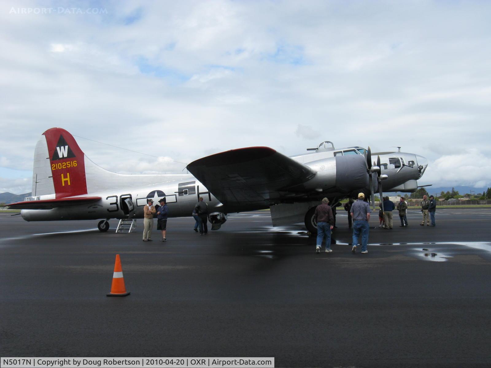 N5017N, 1944 Lockheed/Vega (Boeing) B-17G-105-VE Flying Fortress C/N 8649, 1944 Boeing B-17G Flying Fortress 'Aluminum Overcast', four Wright Cyclone R-1830-97 1,200 Hp each radial engines, three-blade feathering props