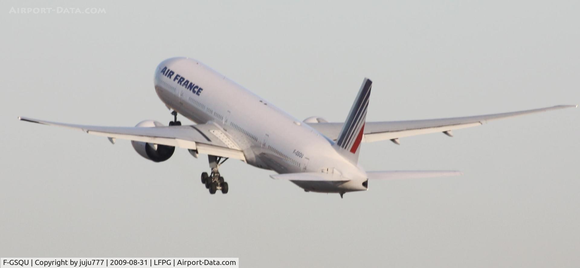 F-GSQU, 2007 Boeing 777-328/ER C/N 32847, on take-off at CDG