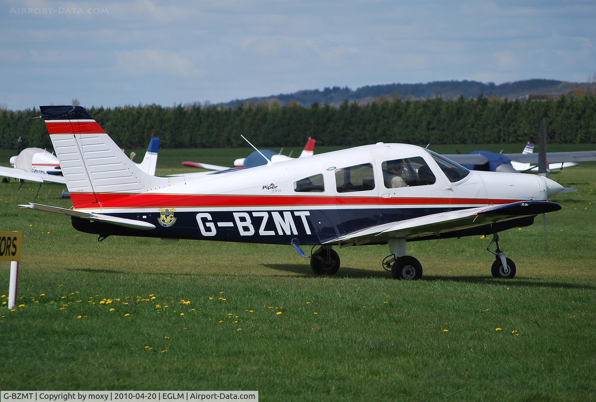 G-BZMT, 2000 Piper PA-28-161 Cherokee Warrior III C/N 28-42107, Cherokee Warrior III - Ex N4147D - Lycoming 0-320-D3G - MTOW 1107 Kgs