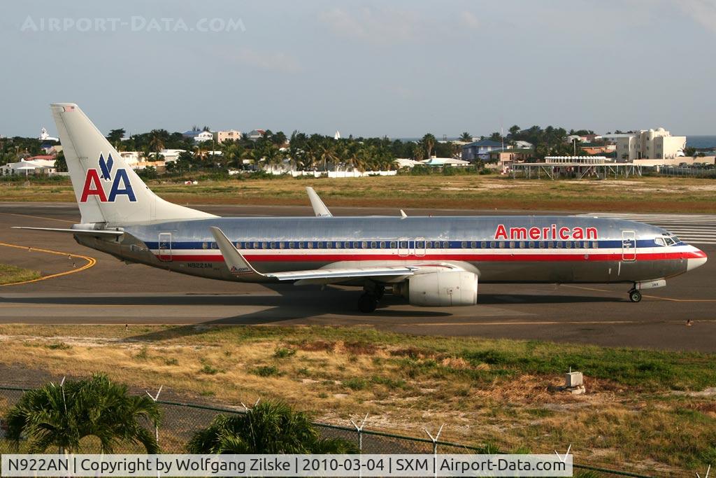 N922AN, 1999 Boeing 737-823 C/N 29523, visitor