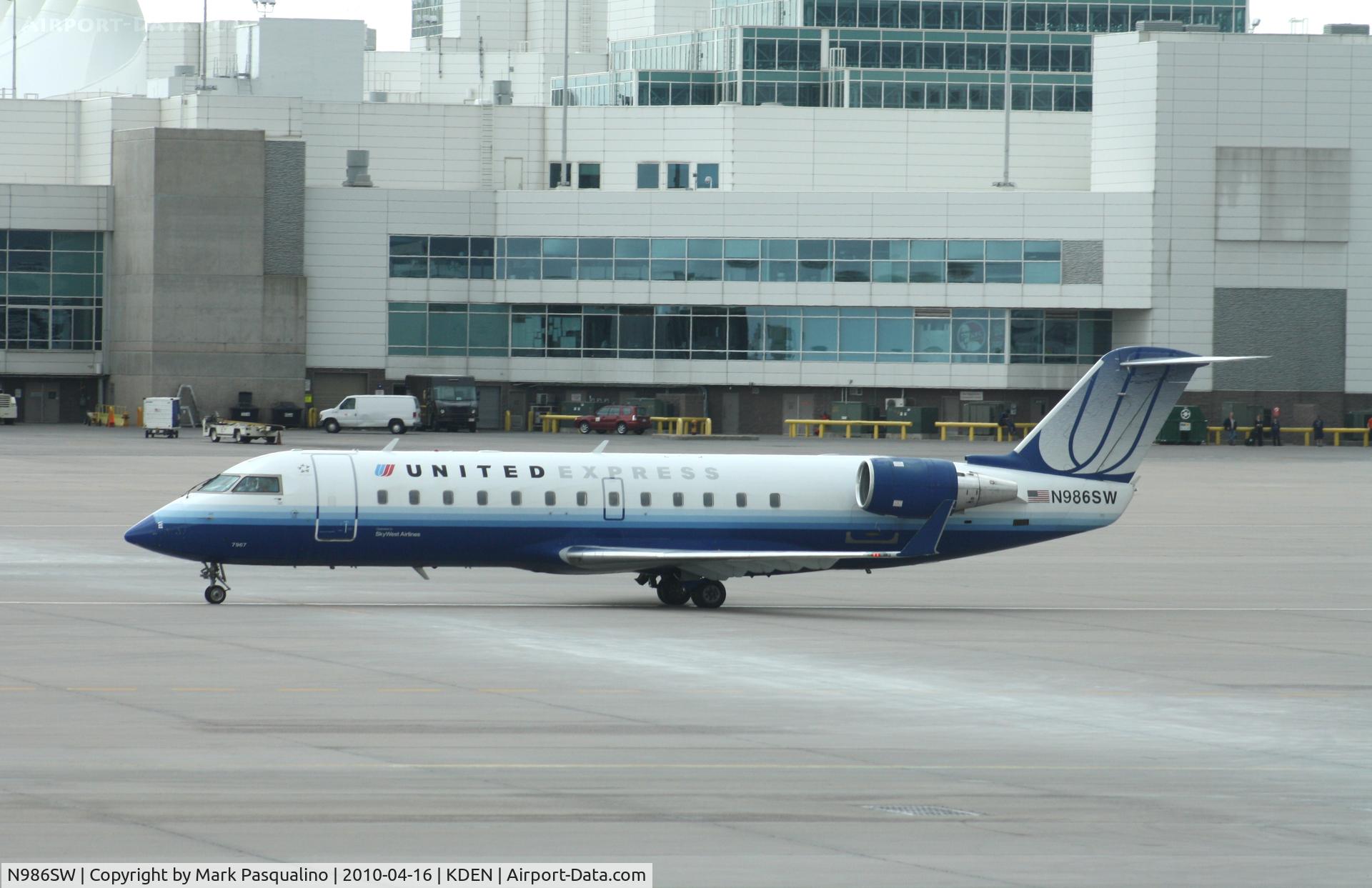 N986SW, 2004 Bombardier CRJ-200ER (CL-600-2B19) C/N 7967, CL-600-2B19