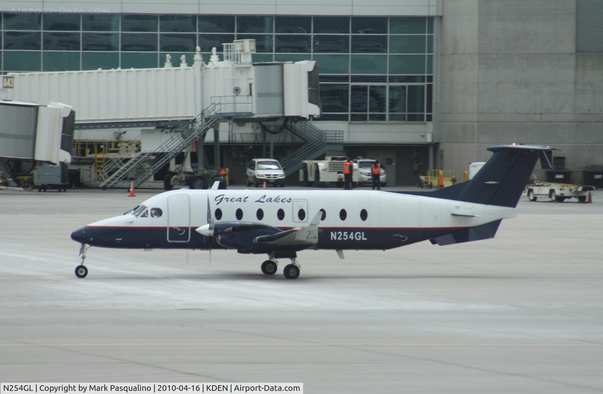 N254GL, 1996 Raytheon Aircraft Company 1900D C/N UE-254, Beech 1900D