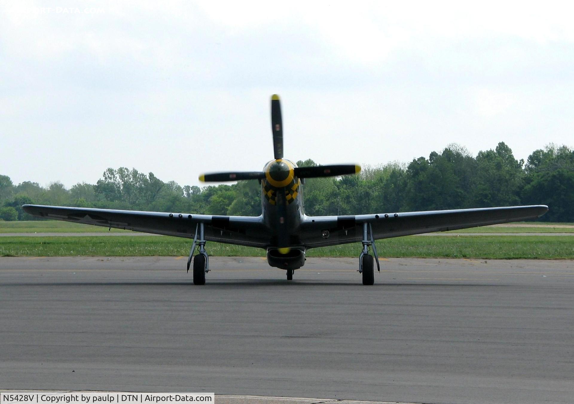 N5428V, 1944 North American P-51D Mustang C/N 122-39723, Taxiing after landing at Downtown Shreveport.