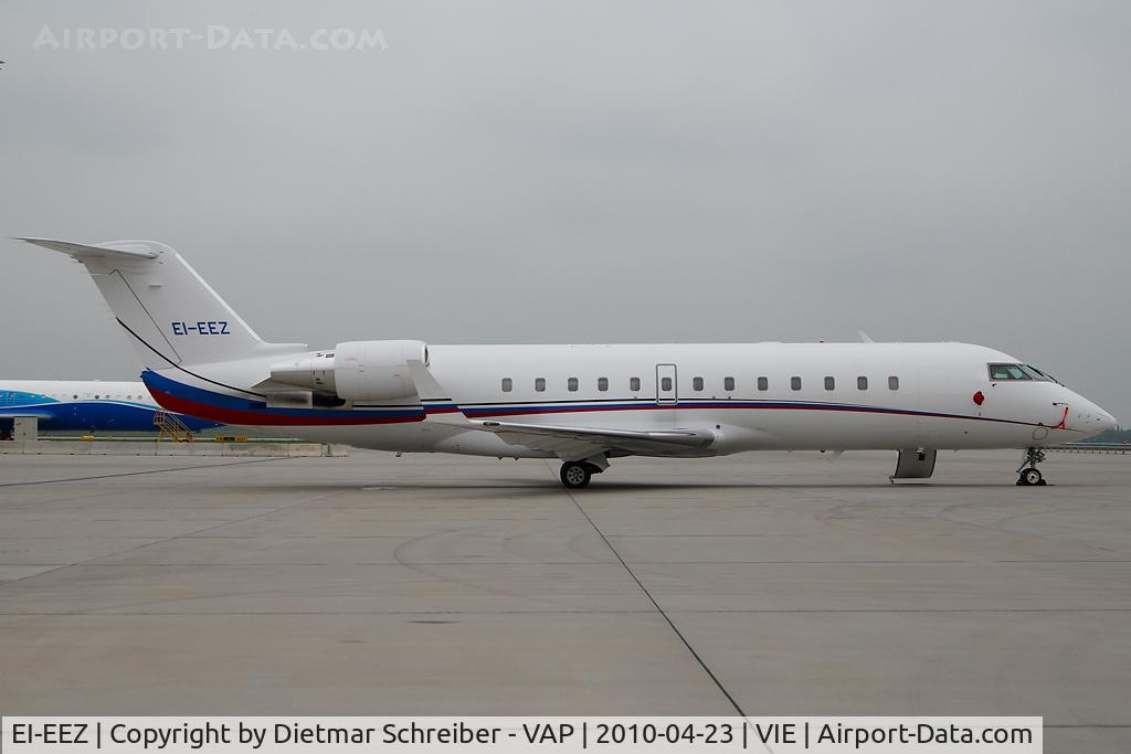 EI-EEZ, 2008 Bombardier Challenger 850 (CL-600-2B19) C/N 8085, Regionaljet