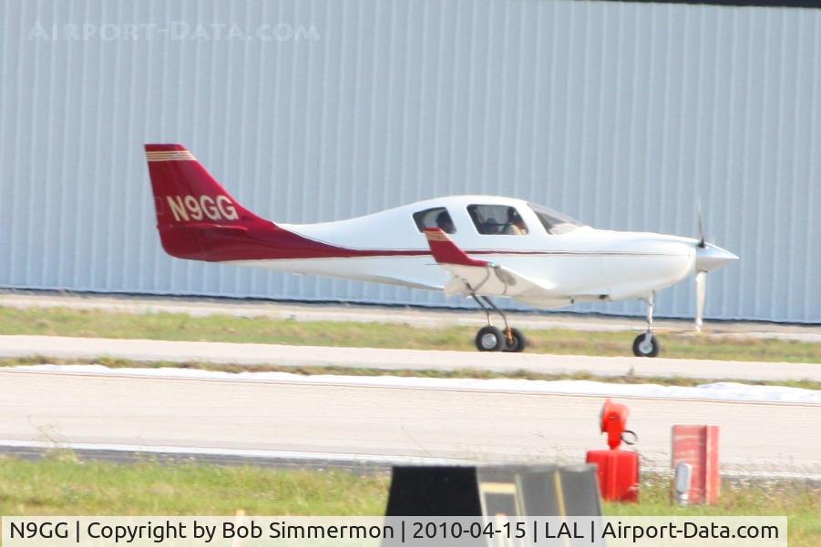 N9GG, 2001 Lancair IV-P C/N LIV-463, Sun N Fun 2010