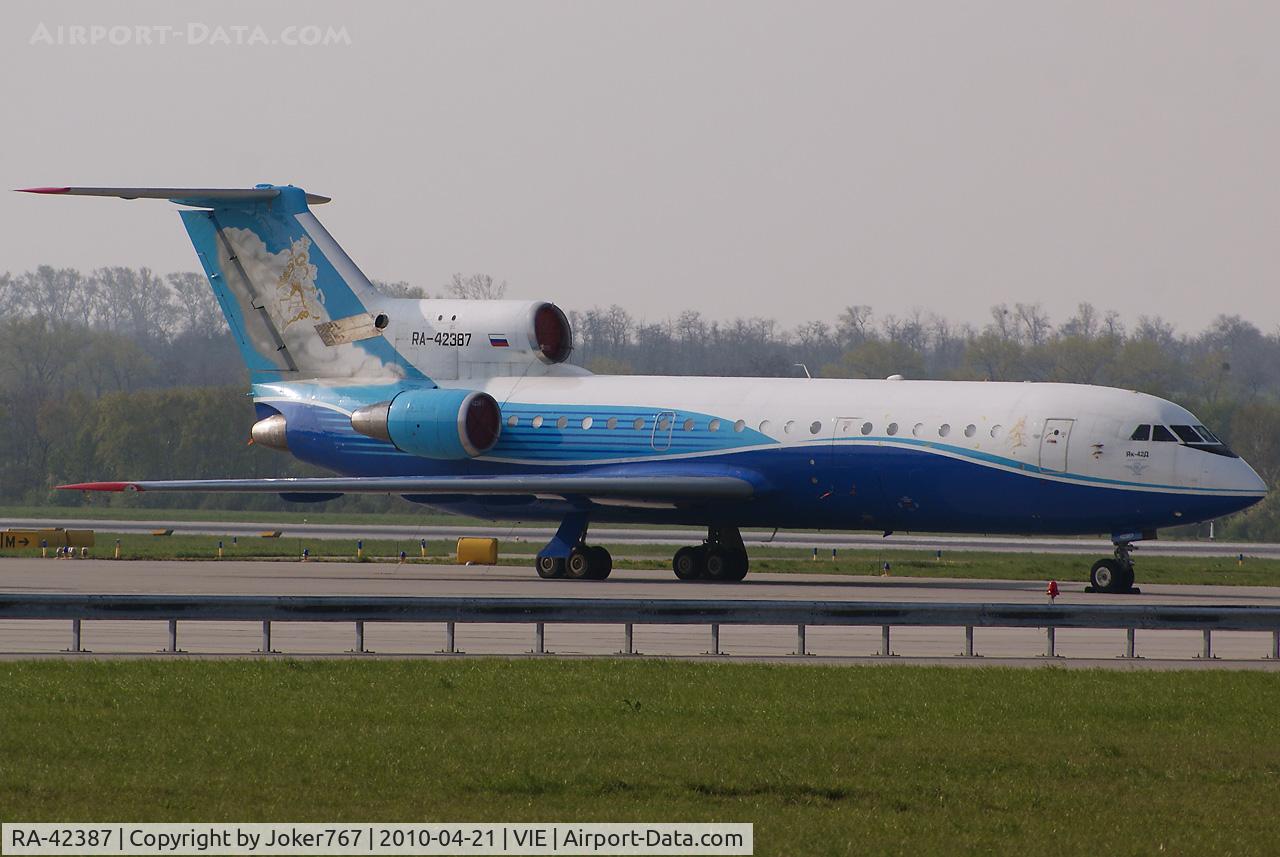 RA-42387, Yakovlev Yak-42D C/N 4520424016436, Yak Air Service Yakovlev Yak-42D