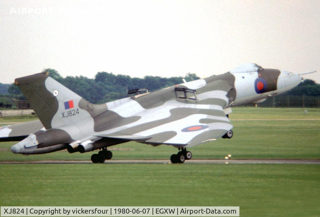 XJ824, 1961 Avro Vulcan B.2A C/N Set 24, Royal Air Force Vulcan B2. Operated by 44 Squadron.