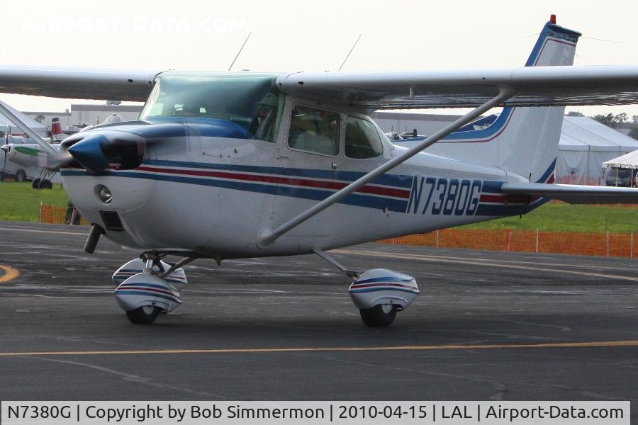 N7380G, 1970 Cessna 172K Skyhawk C/N 17259080, Departing Lakeland, FL during Sun N Fun 2010