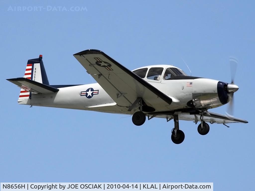 N8656H, 1947 North American Navion C/N NAV-4-656, Arriving for Sun-N-Fun