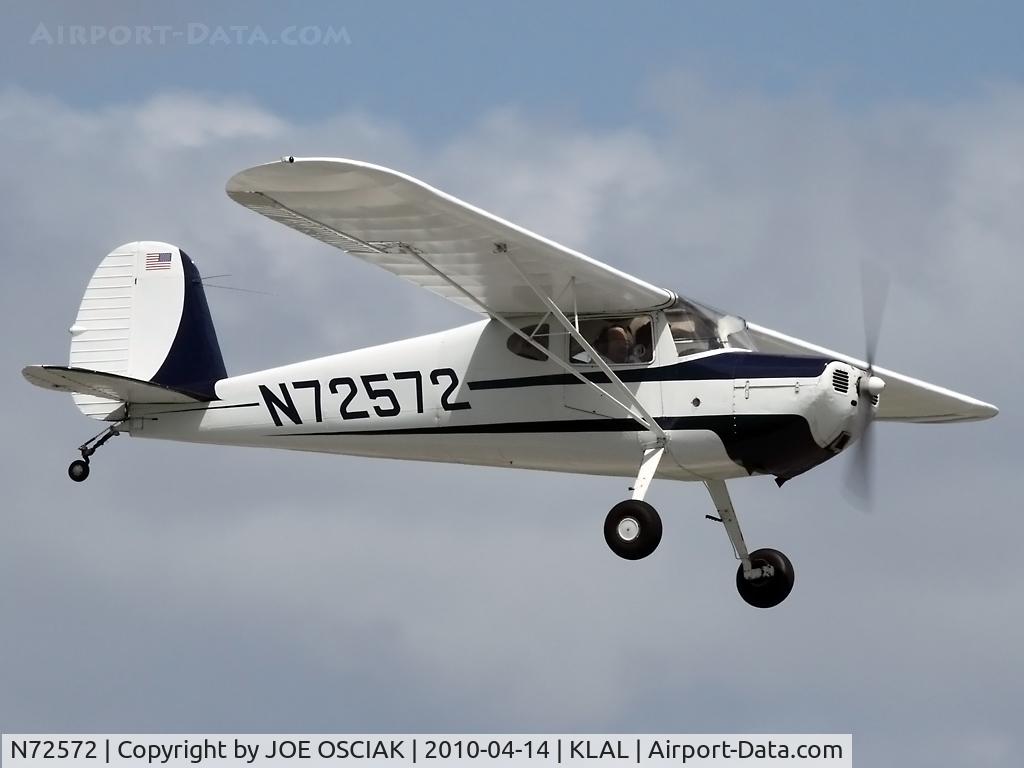 N72572, 1946 Cessna 120 C/N 9742, Arriving at KLAL