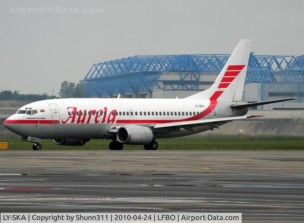 LY-SKA, 1988 Boeing 737-35B C/N 23972, Taxiing holding point rwy 32R for departure... Air Mediterranee flight...